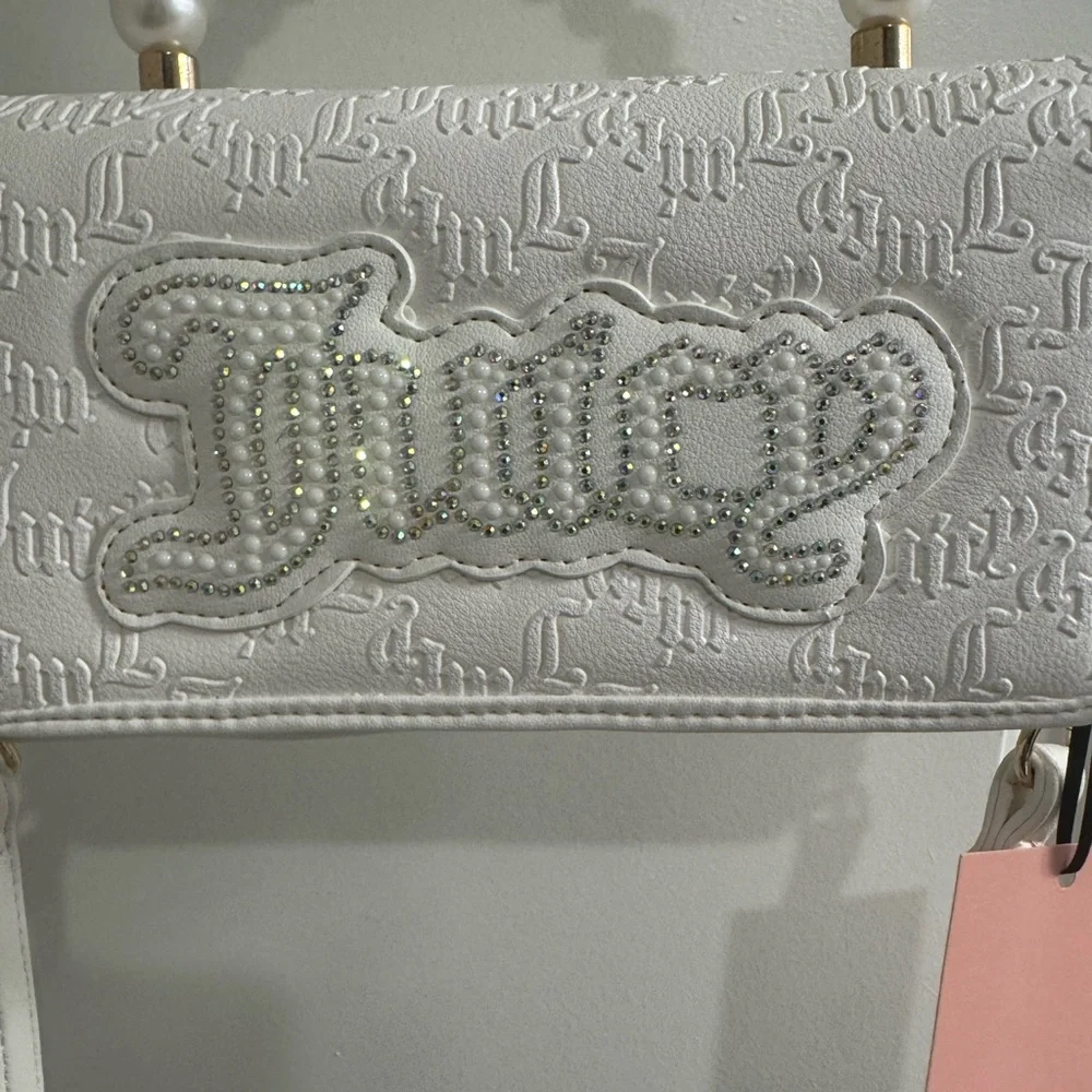 Juicy Couture White Pearl Handle Bag: STRING OF PEARLS WOS ⚪️🤍 - Picture 4 of 7